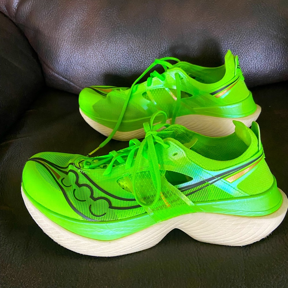Saucony Endorphin Elite 12